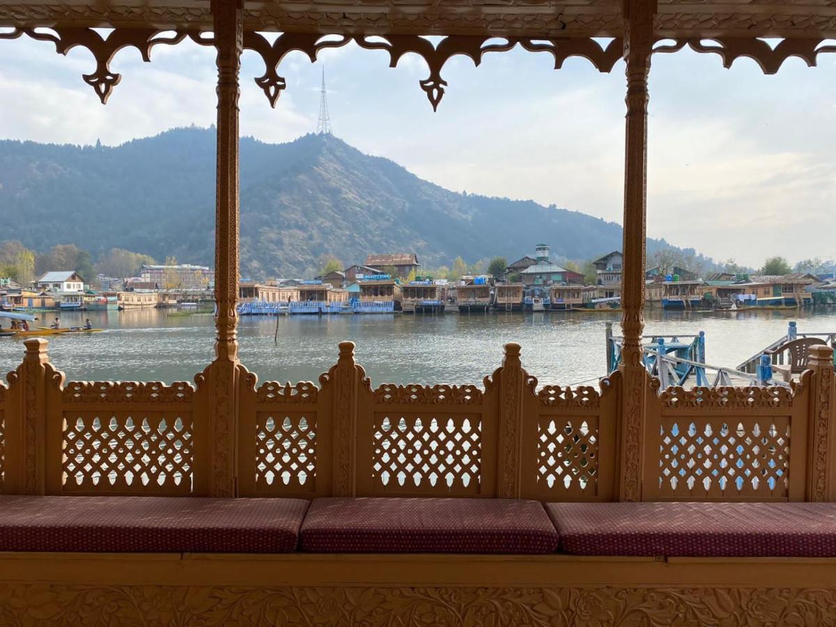 Nazneen Group Of Houseboats Srīnagar Exterior foto
