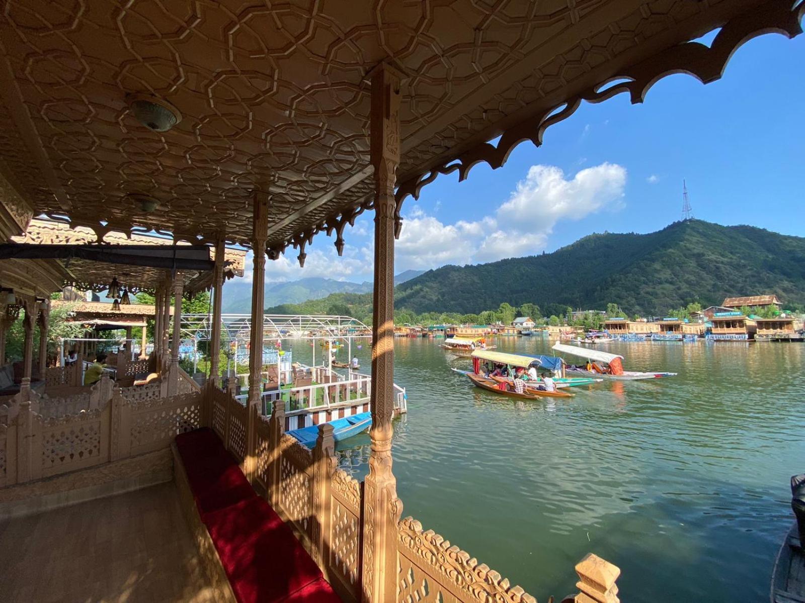 Nazneen Group Of Houseboats Srīnagar Exterior foto